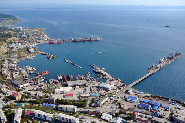 Еще пять портов Сахалинской области могут стать порто-франко